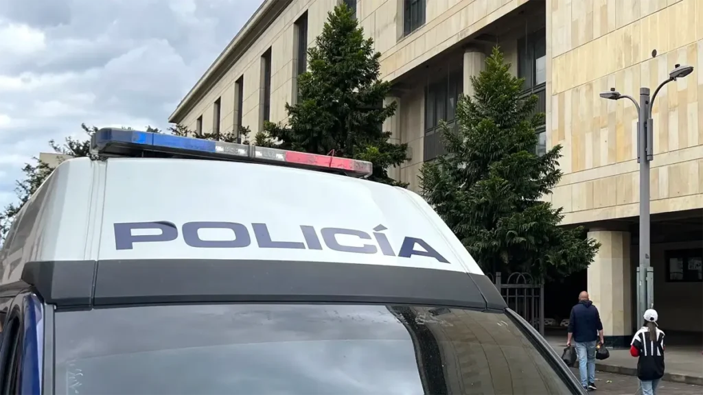 与墨西哥贩毒集团和哥伦比亚贩毒集团勾连,通过暗网贩毒的德国人在哥伦比亚被捕